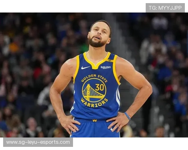 2018年西部决赛：库里在关键时刻连续远投六连中，帮助勇士逆转及时追平对手