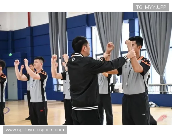 中国篮球裁判培训体系建设再深化，制度日益完善，篮球裁判培训报名