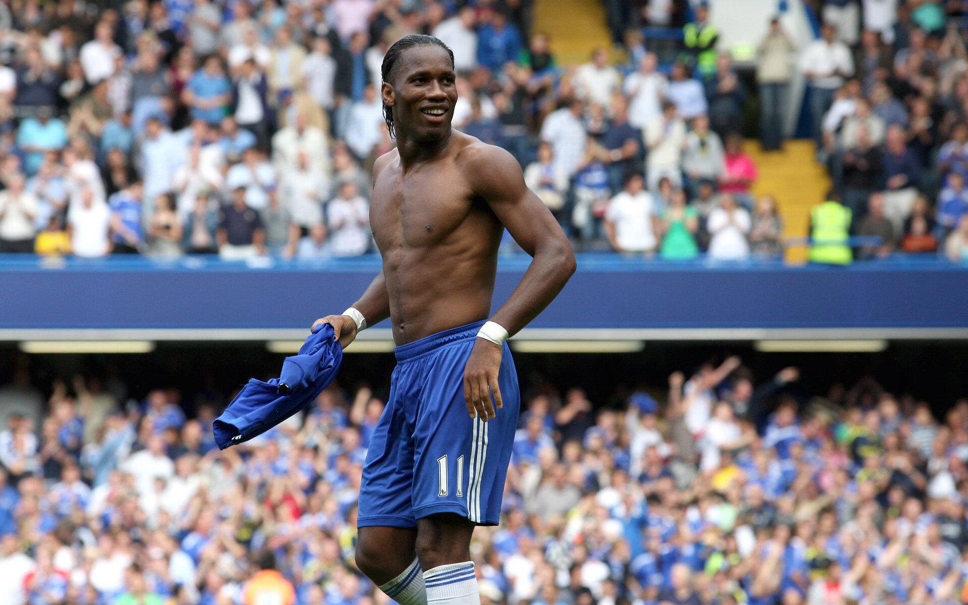 胡贝特·科斯泳池内外双重突破展现实力，胡安贝内特百度百科