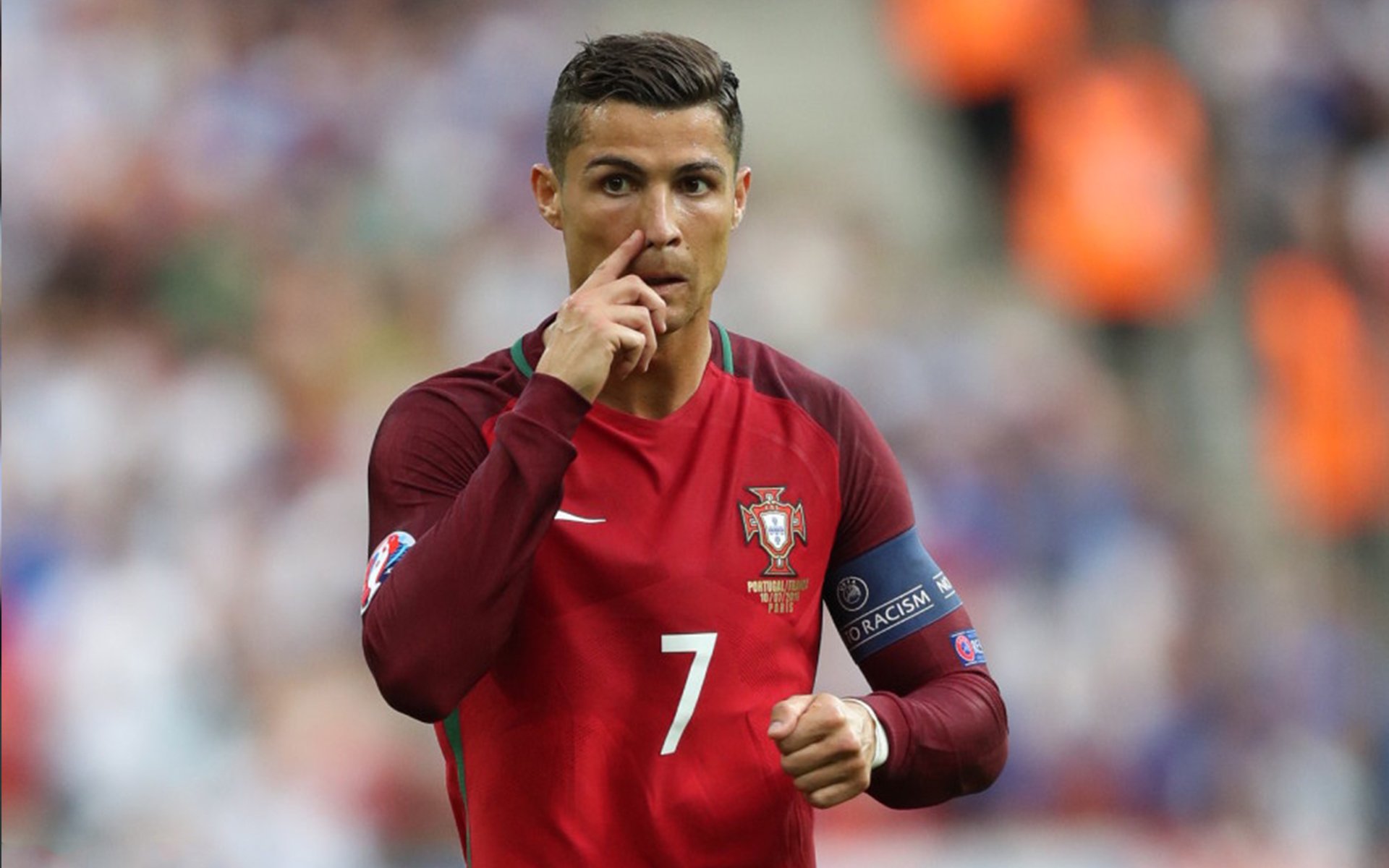 体育明星社交平台互动量带动粉丝经济增长，了解体育明星